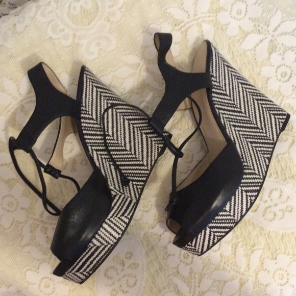 Nine West Shoes - Nine West Black and White Chevron Wedge Sandals